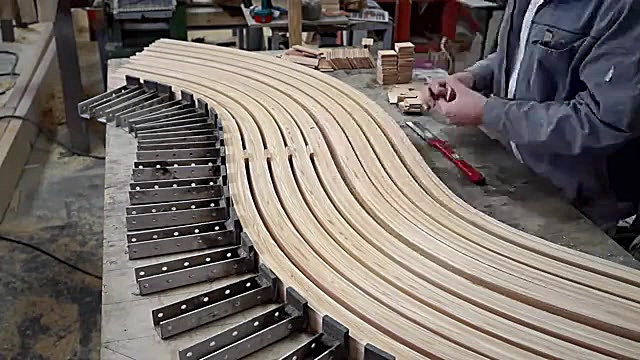 نیمکت چوبی جالب زمان522ثانیه