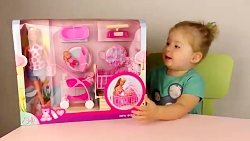 بررسی اسباب بازی های عروسک Ste...