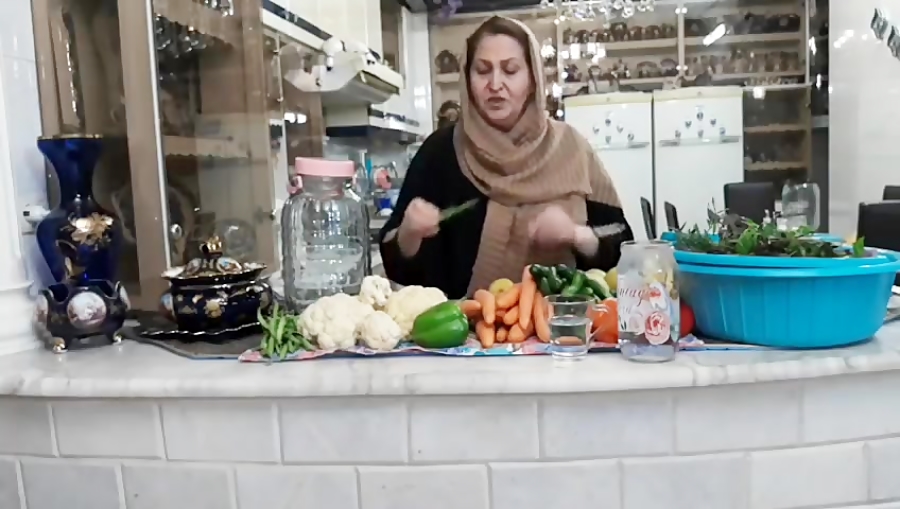 آموزش کلم شور مخلوط با تمام اسرار خوشمزه شدن وفرمول شورآبش