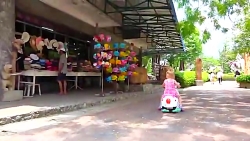 نستیا و کودک سوار به باغ وحش ف...