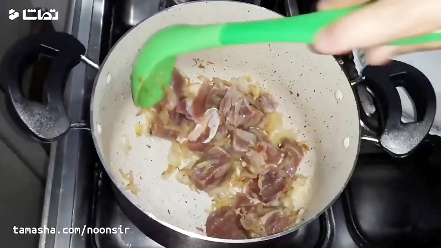 طرز تهیه خورشت آلو اسفناج ساده و خوشمزه