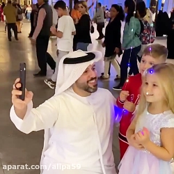 سلفی دیانا و روما با یک مرد عر...