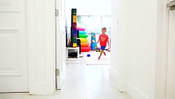 ولاد و نیکیتا ولاد و نیکیتا وا...