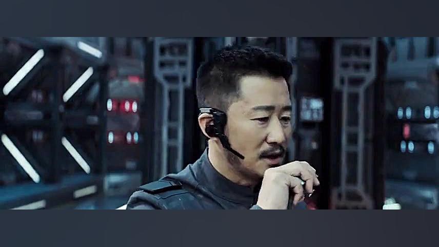 فیلم سینمایی اکشن زمین سرگردانThe Wandering Earth 2019دوبله فارسی زمان7530ثانیه