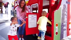 ولاد و نیکیتا سوار اتوبوس می ش...