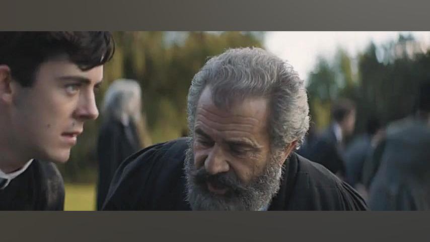 فیلم سینمایی معمایی پروفسور و مرد دیوانه 2019دوبله فارسی زمان7467ثانیه