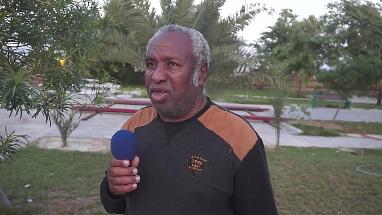 پوستر کوچک