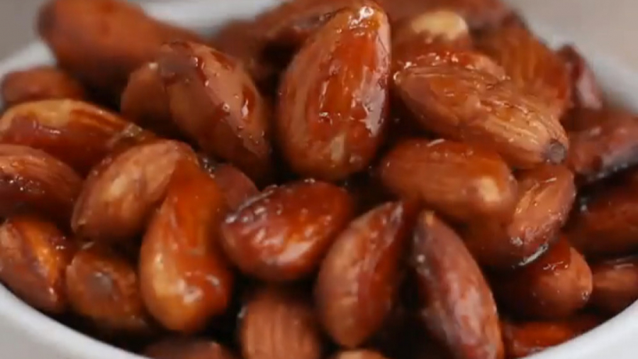 آشپزی سالم - ۲ میان وعدۀ خوشمزه با نخود و بادام - کلینیک لاغری سیبیتا