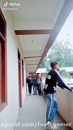 خنده پاره شدم