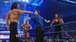 کشتی کج بین باتیستا و آندرتیکر...