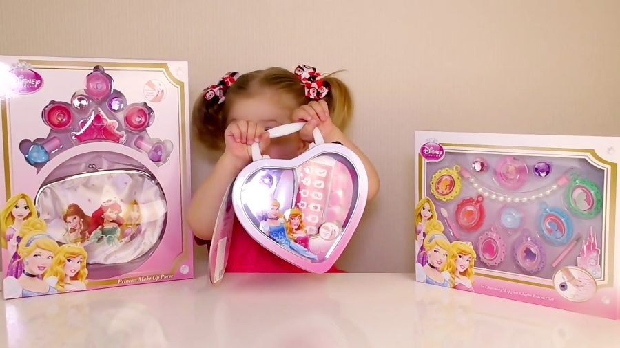 دیانا و اسباب بازی ها  قسمت 52...