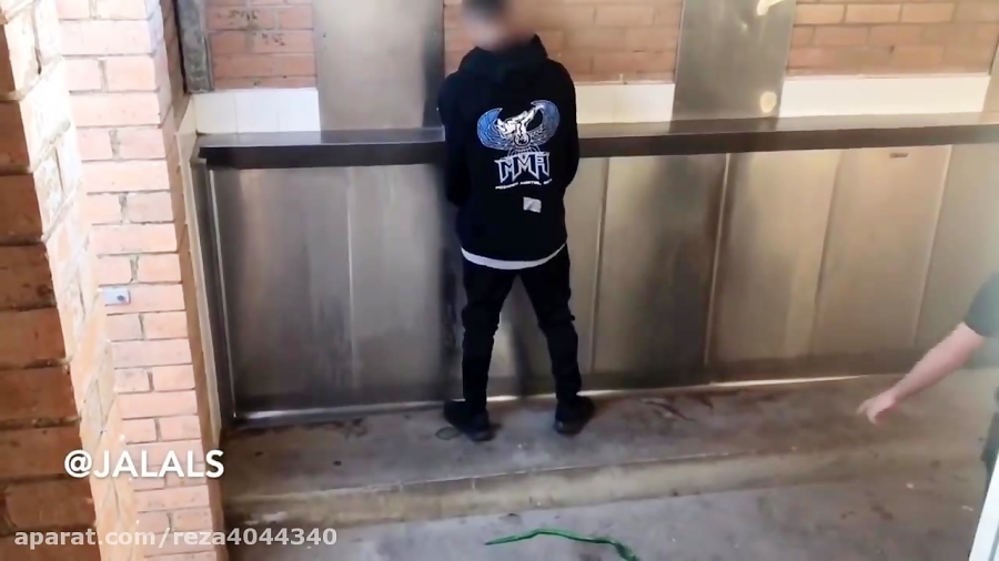 دوربین مخفی ترسناک خارجی