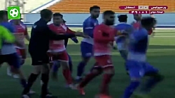 درگیری بازیکنان در دیدار امید...