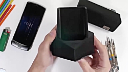 تست مقاومت گوشی تاشو موتورولا