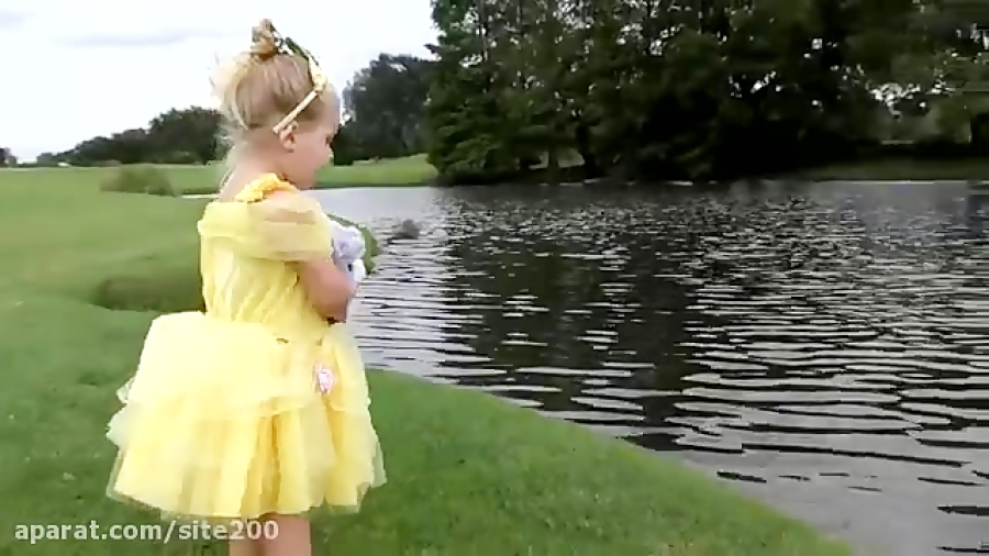 بازی دیانا و روما... گربه عروس...