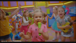 دیانا و روما ، آواز خواندن دیا...