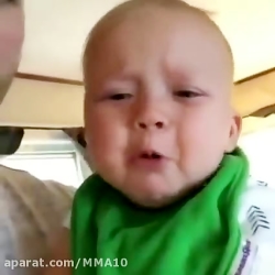 گریه خنده دار