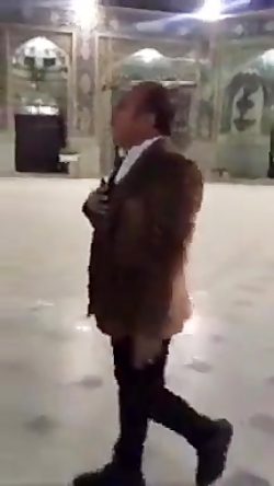 زائر خوش ذوق و خوش صدا