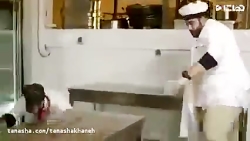 کلیپ تبلیغاتی با حضور رامبد جو...