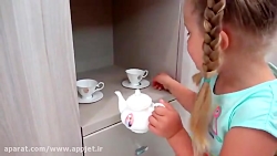 بازی های دیانا با داستان "پدر...