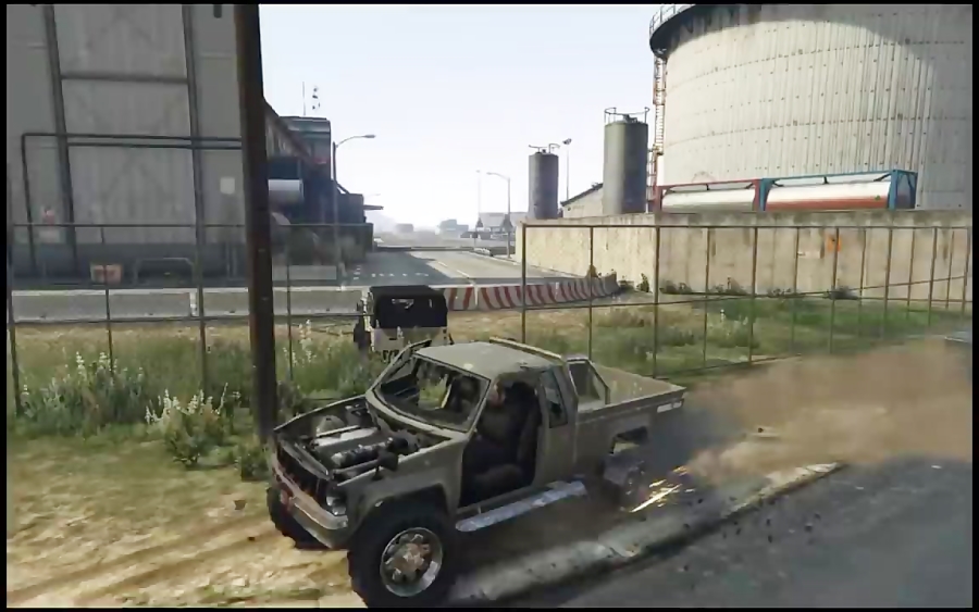 گیم پلی دزدیدن تانک از پایگاه نظامی در بازی GTA V
