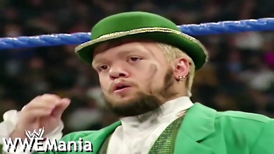 کشتی کج Hornswoggle کوتوله