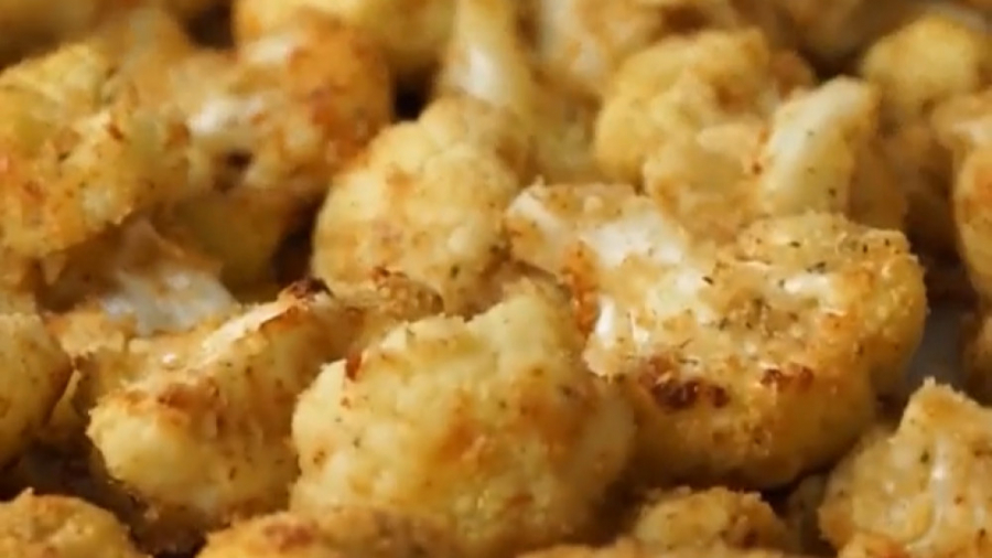 آشپزی سالم - گل‌کلم تنوری با پنیر پارمزان - کلینیک لاغری سیبیتا