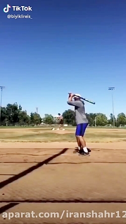 چه شوتی میزنه ...!!!