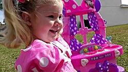 دیانا و اسباب بازی ها  قسمت 19...