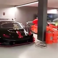 پارکینگ رونالدو!!!