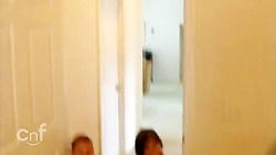 بالا رفتن از در و دیوار برای آ...