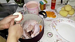 طرز تهیه مرغ درسته سرخ کرده خی...