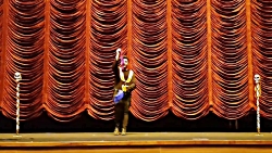 شعبده بازی با چتر کیان مجیک