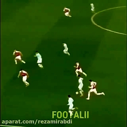 پاس های در عمق دنیای فوتبال