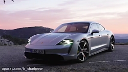 Porsche Taycan Turbo S در مقاب...