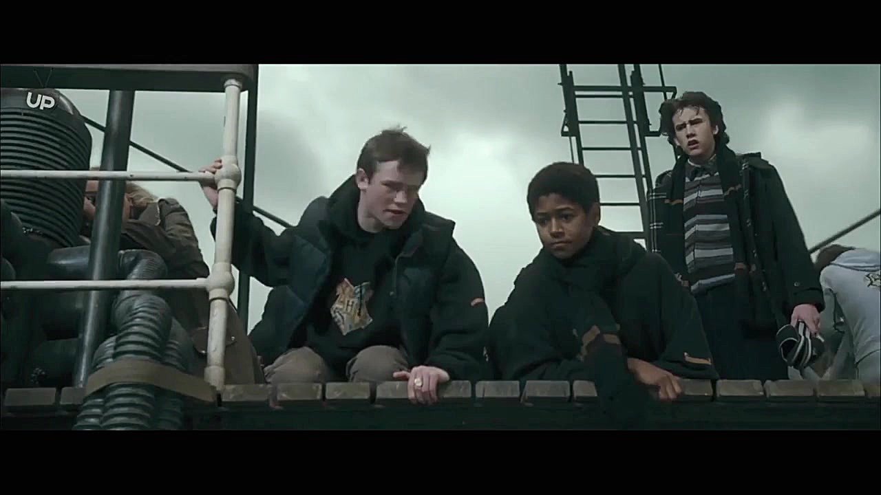 فیلم Harry Potter and the Goblet of Fire 2005 دوبله فارسی و سانسور شده زمان8277ثانیه