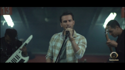 موزیک ویدیو مهدی احمدوند  عشق...