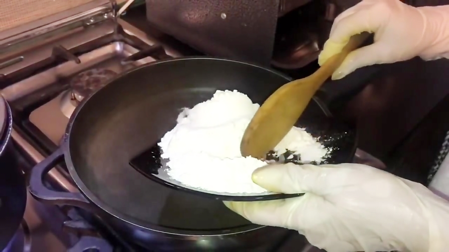 طرز تهیه حلوای هویج همراه با خاله سیما