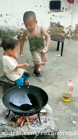 به به چه غذایی...پفک پلو با تخ...