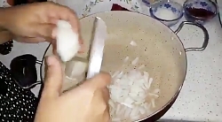 طرز تهیه خورشت با اصالت آلو و...