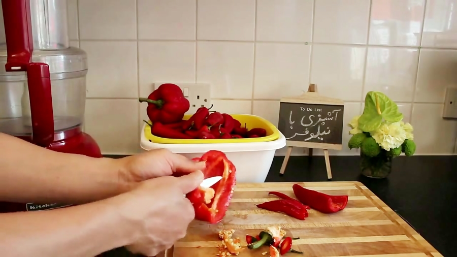 آموزش رب فلفل قرمز سس غذا  از الف تا ی ... رنگش مثل زعفران ،  طعمش خودِ بهشته  .