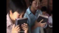 پخش کردن قرآن بین مردم چین برا...