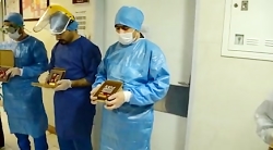 سوغات حرم امام رضا (ع) به پزشک...