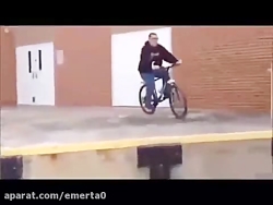 دانلود کلیپ بمب خنده198