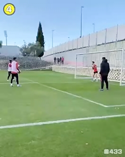 فوتبالی_تکنیک های جذاب فوتبالی...