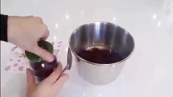 طرز تهیه کیک شکلاتی با تزیین گ...