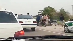 حمله به مأموران پلیس حین جلوگی...
