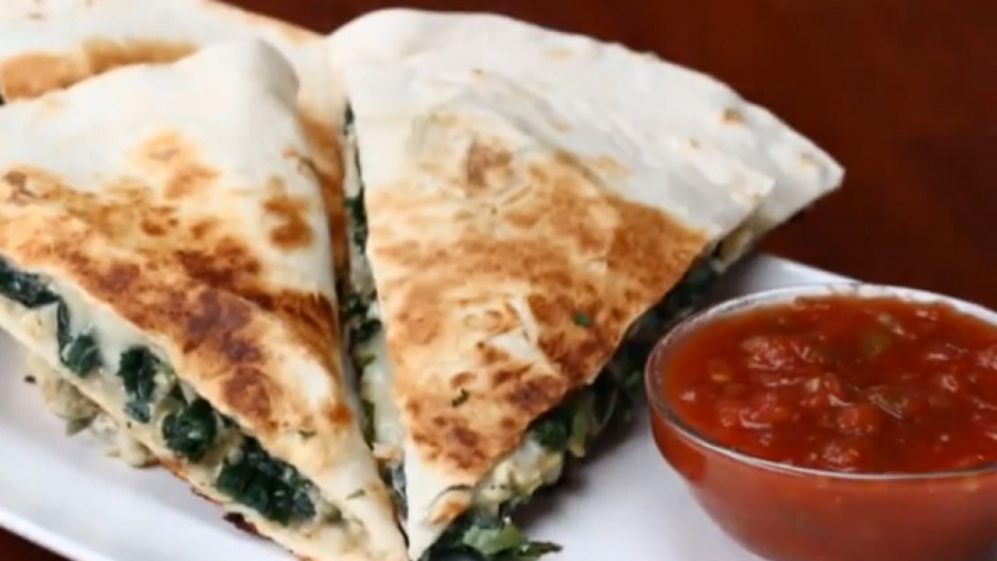 آشپزی سالم - پیراشکی اسفناج و قارچ - کلینیک لاغری سیبیتا