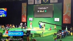 لحظه بالا رفتن کیانوش رستمی از...