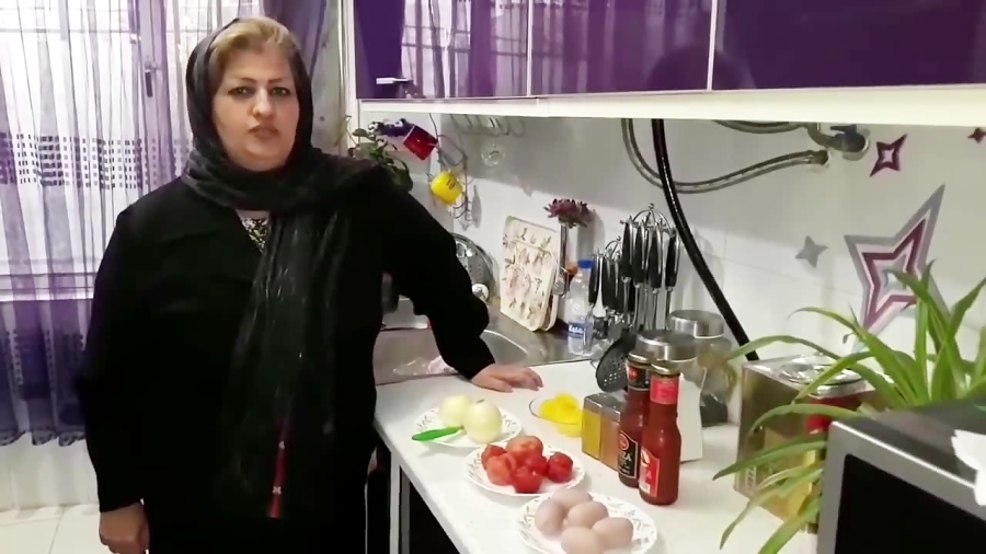 طرز تهیه سوسیس بندری با کوکتل ایرونی و به روش ساندویچی ها همراه با خاله سیما